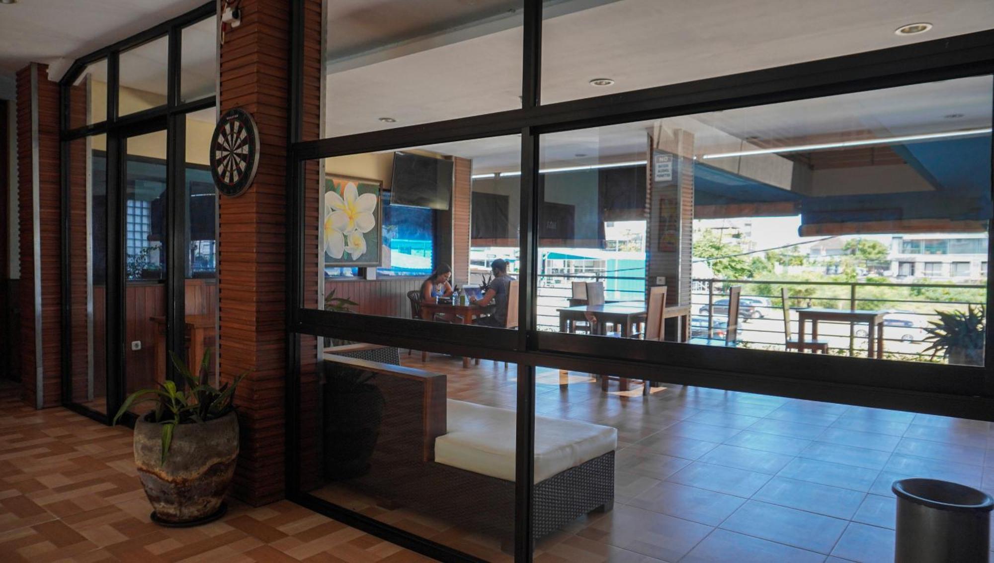 Caroline Guest House Canggu Kültér fotó